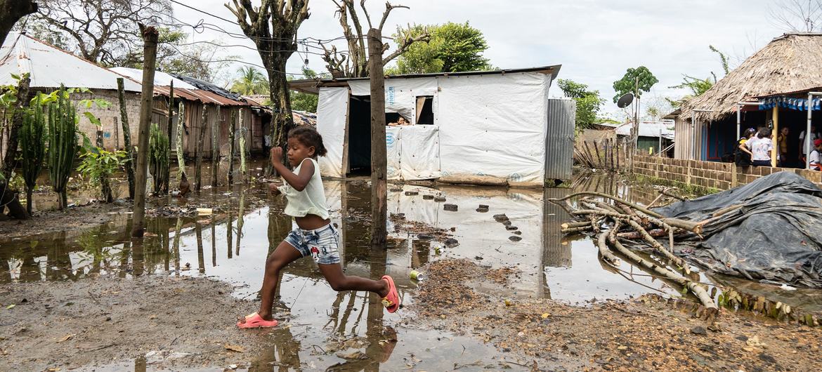 300  MILLONES DE NIÑOS VICTIMAS DEL INTERNET
