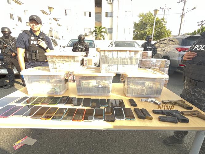 DEA FELICITA A POLICIA DE ECUADOR POR OPERACION
